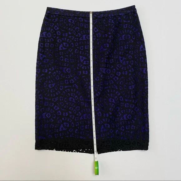 Banana Republic Factory Black Lace Pencil Skirt: size 2 - Picture 5 of 6